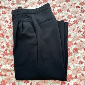 Aritzia Wilfred Effortless Pants in Black size 6 (short length)